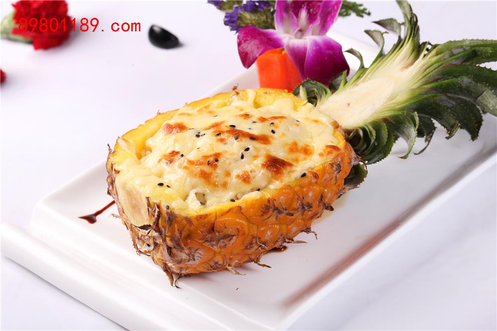 原汁菠萝海鲜焗饭